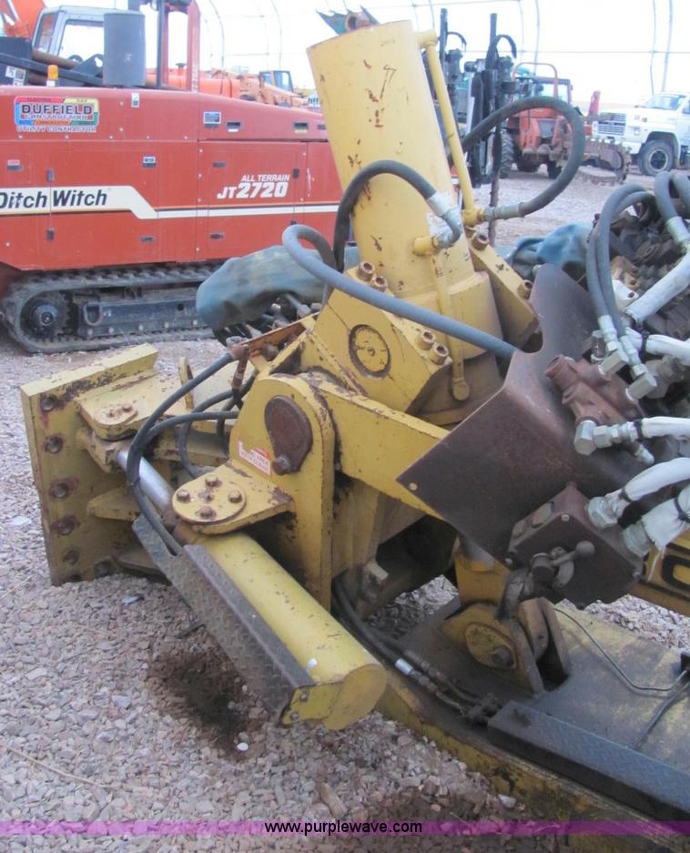 image for item C3073 Bron HS-TT hydraulic plow attachment