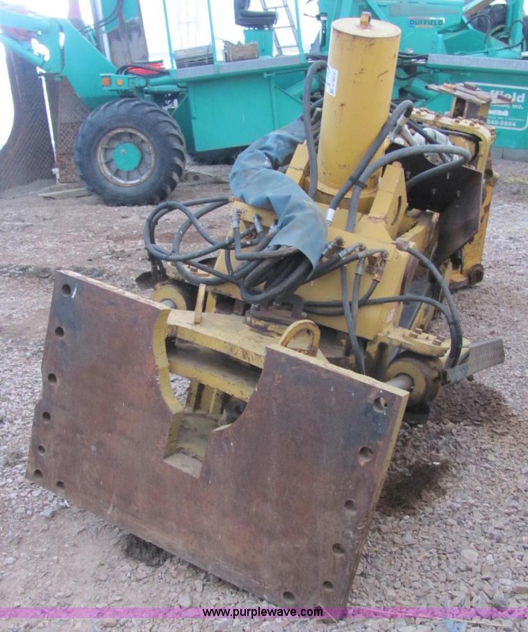 image for item C3073 Bron HS-TT hydraulic plow attachment