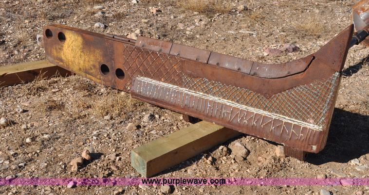 image for item C3073 Bron HS-TT hydraulic plow attachment