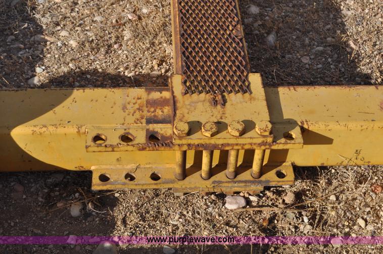 image for item C3073 Bron HS-TT hydraulic plow attachment