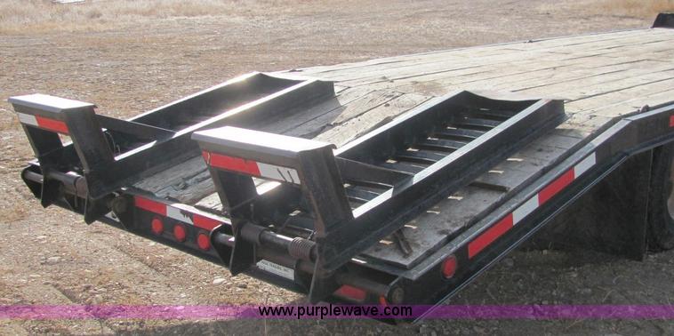 image for item C3107 1995 Redi Haul 25' flat bed trailer