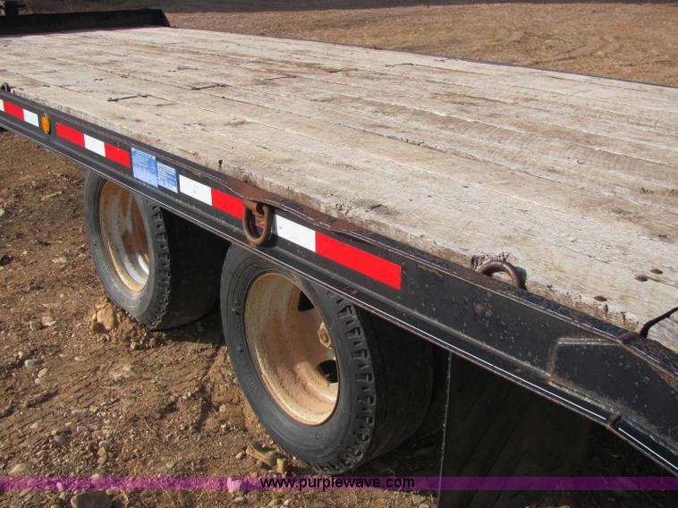 image for item C3107 1995 Redi Haul 25' flat bed trailer