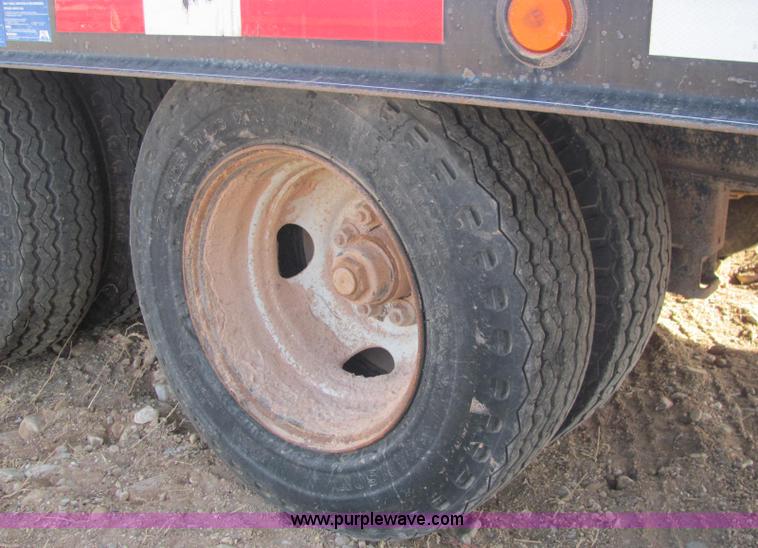 image for item C3107 1995 Redi Haul 25' flat bed trailer