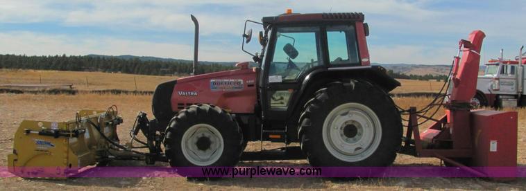 image for item C3109 2003 Valtra 6400 tractor