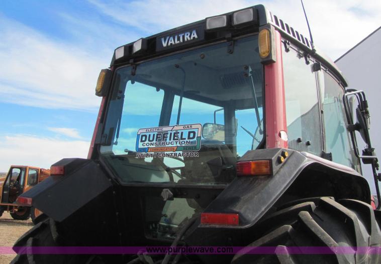 image for item C3109 2003 Valtra 6400 tractor