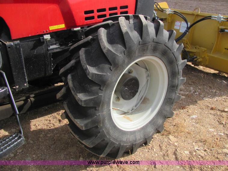 image for item C3109 2003 Valtra 6400 tractor