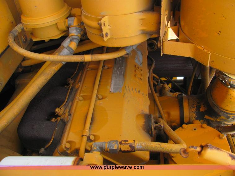 image for item C3110 Fiat-Allis 161 elevating paddle scraper