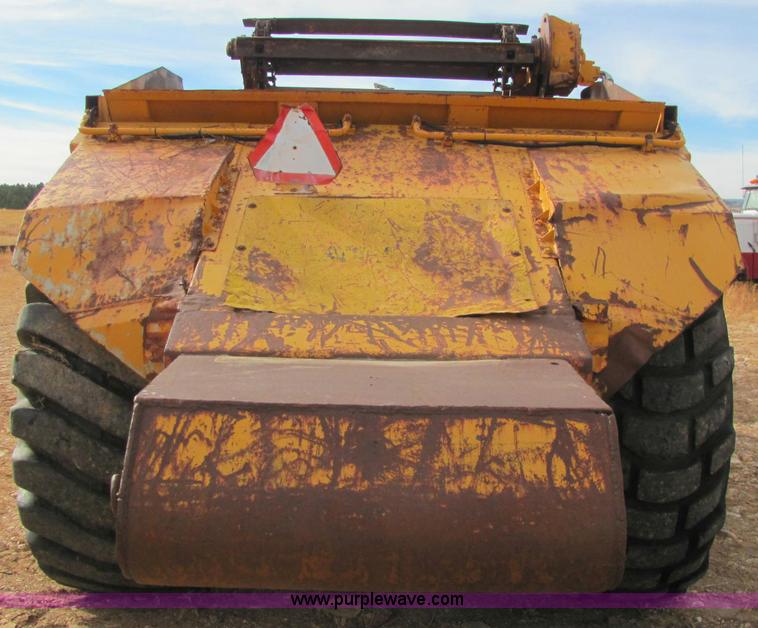 image for item C3110 Fiat-Allis 161 elevating paddle scraper