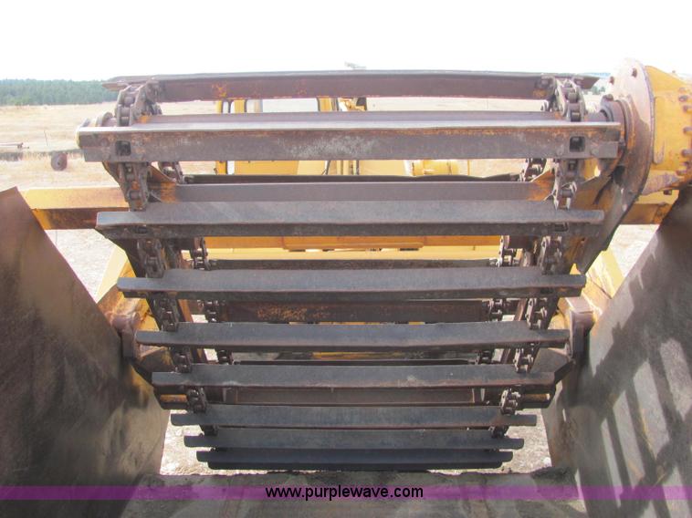 image for item C3110 Fiat-Allis 161 elevating paddle scraper