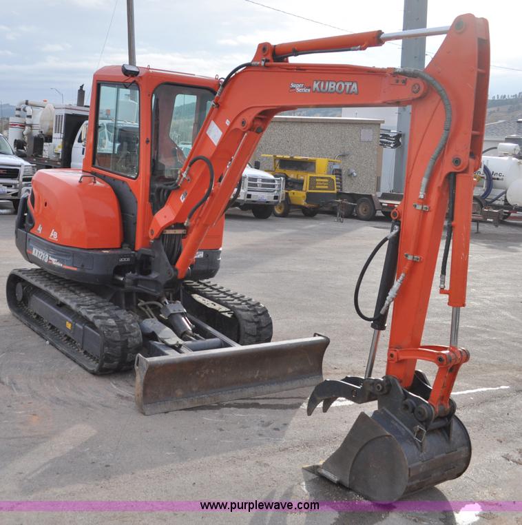 image for item C3113 2009 Kubota KX121-3SS mini excavator