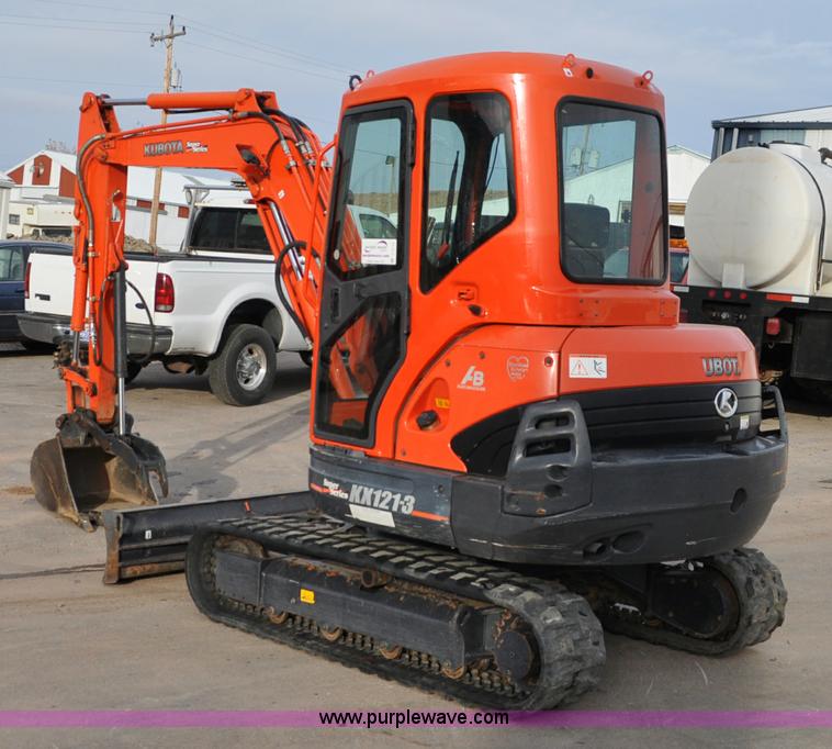 image for item C3113 2009 Kubota KX121-3SS mini excavator