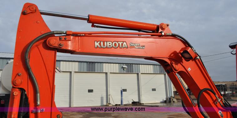 image for item C3113 2009 Kubota KX121-3SS mini excavator