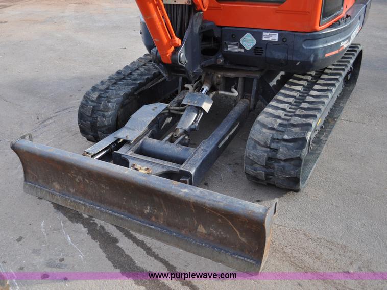 image for item C3113 2009 Kubota KX121-3SS mini excavator