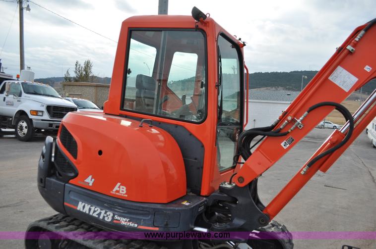 image for item C3113 2009 Kubota KX121-3SS mini excavator