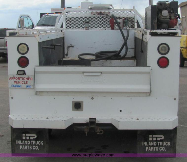 image for item C3116 2004 GMC 3500 service truck