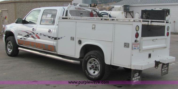 image for item C3116 2004 GMC 3500 service truck