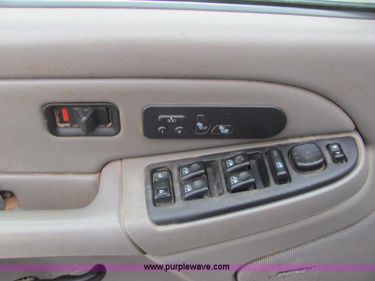 image for item C3116 2004 GMC 3500 service truck