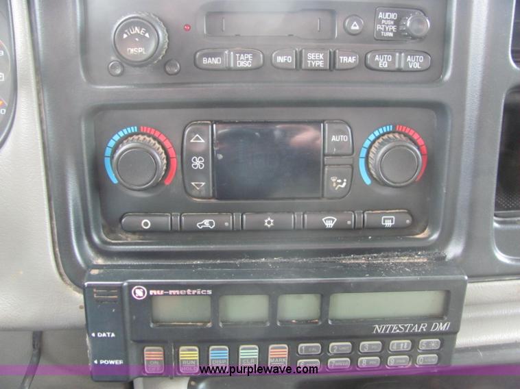 image for item C3116 2004 GMC 3500 service truck