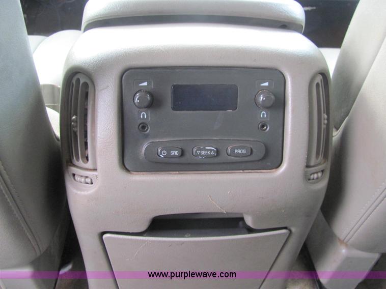 image for item C3116 2004 GMC 3500 service truck