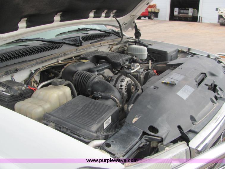 image for item C3116 2004 GMC 3500 service truck