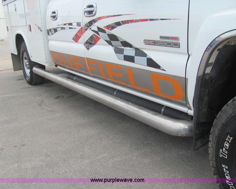 image for item C3116 2004 GMC 3500 service truck