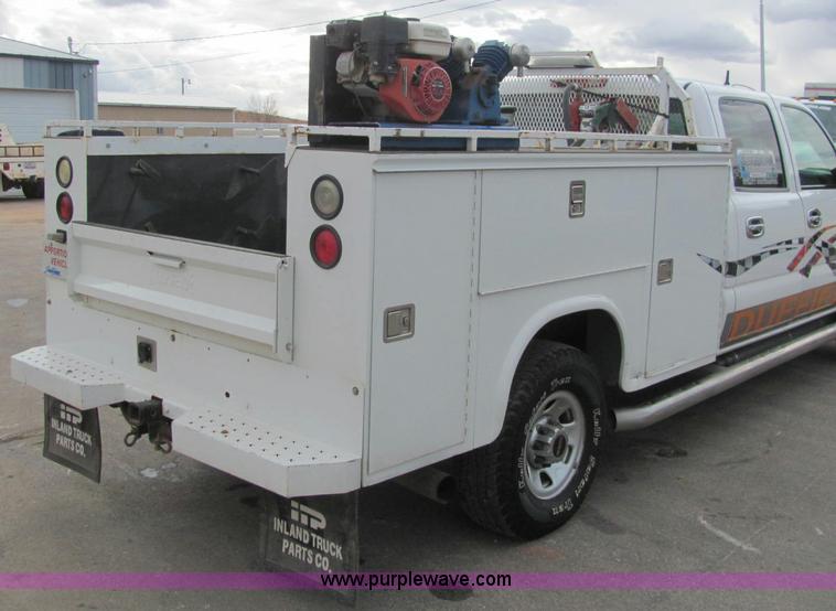image for item C3116 2004 GMC 3500 service truck