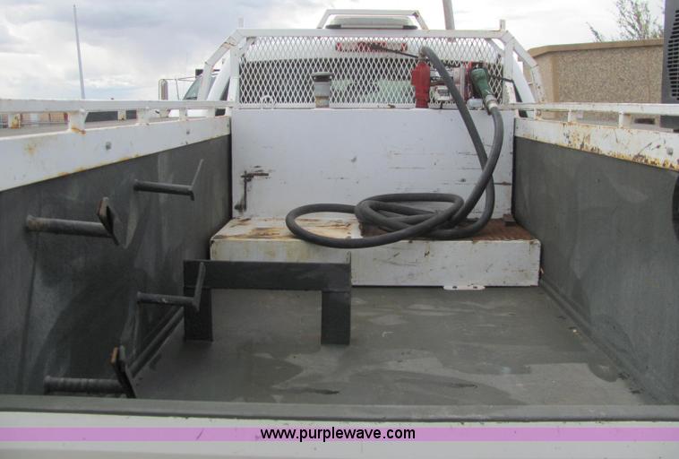 image for item C3116 2004 GMC 3500 service truck