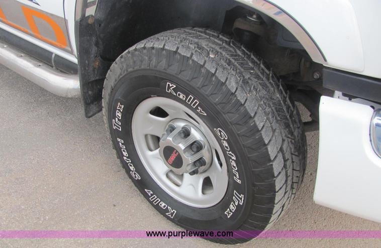 image for item C3116 2004 GMC 3500 service truck