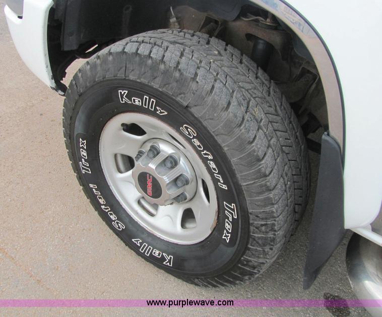 image for item C3116 2004 GMC 3500 service truck