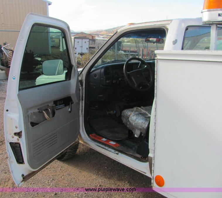 image for item C3118 1998 Chevrolet 3500 service truck
