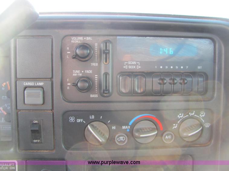 image for item C3118 1998 Chevrolet 3500 service truck