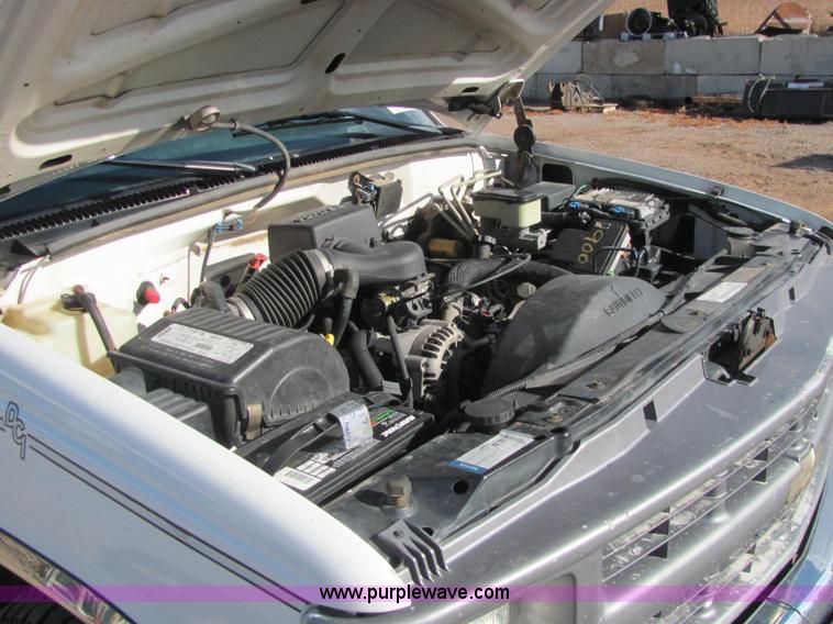 image for item C3118 1998 Chevrolet 3500 service truck