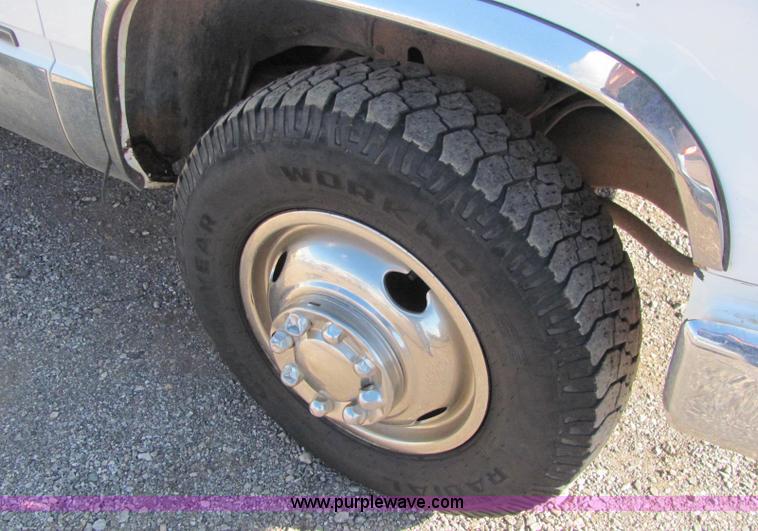 image for item C3118 1998 Chevrolet 3500 service truck