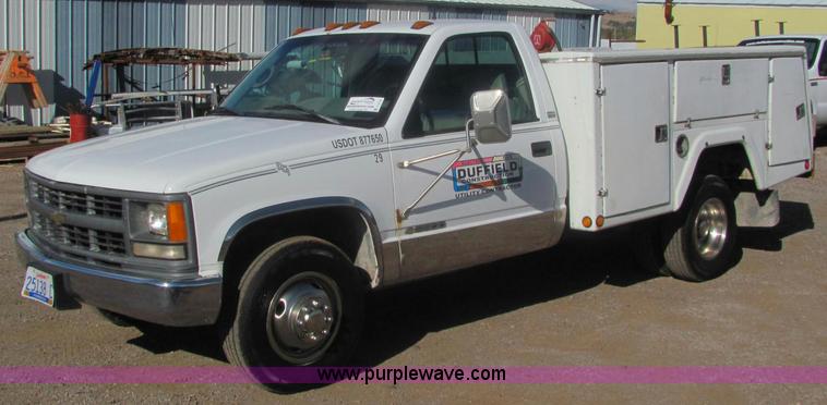 image for item C3119 1996 Chevrolet Cheyenne 3500 service truck