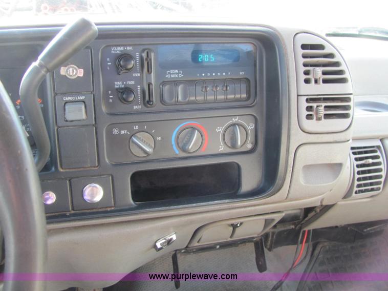 image for item C3119 1996 Chevrolet Cheyenne 3500 service truck