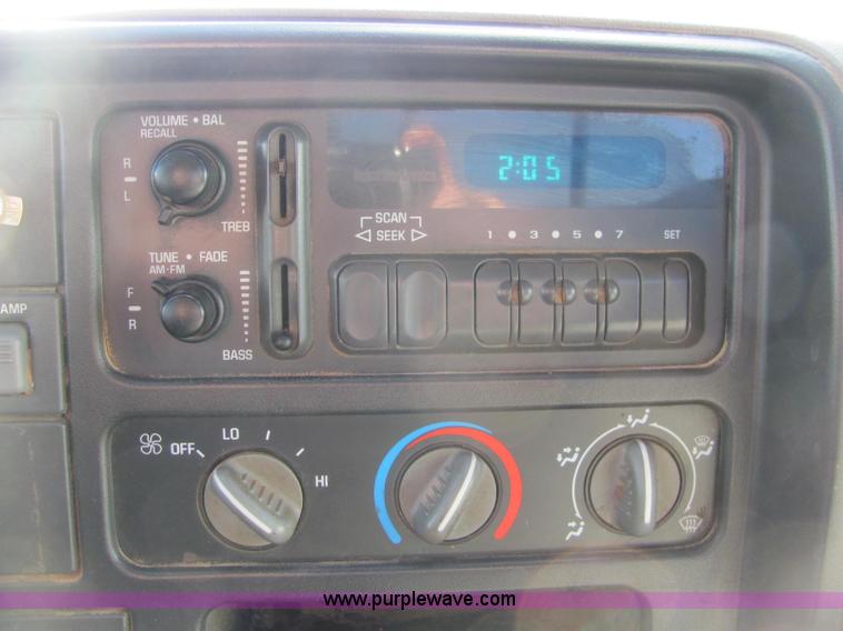 image for item C3119 1996 Chevrolet Cheyenne 3500 service truck