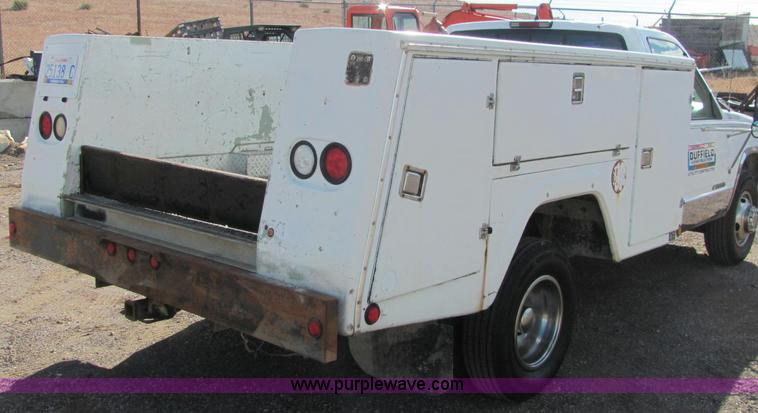 image for item C3119 1996 Chevrolet Cheyenne 3500 service truck