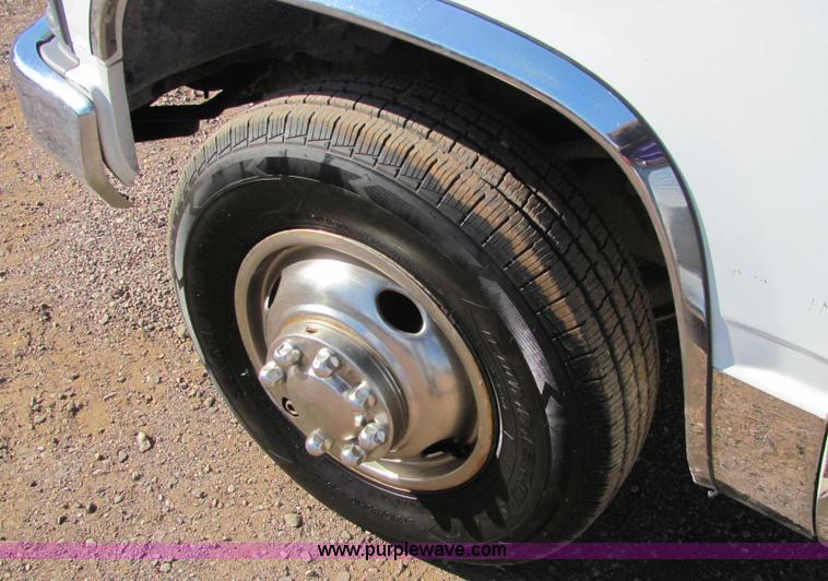 image for item C3119 1996 Chevrolet Cheyenne 3500 service truck