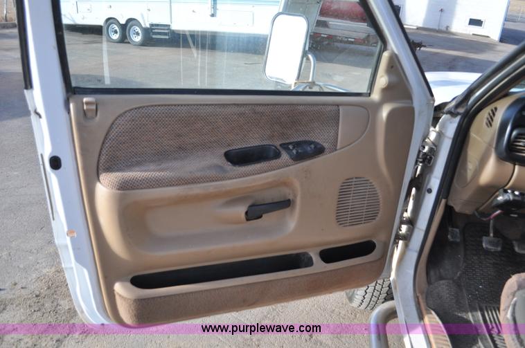 image for item C3121 1998 Dodge Ram 3500 service truck