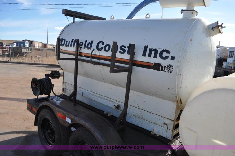 image for item C3128 1999 Vacmaster SPV800 vacuum system