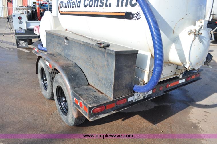 image for item C3128 1999 Vacmaster SPV800 vacuum system