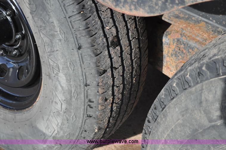 image for item C3128 1999 Vacmaster SPV800 vacuum system