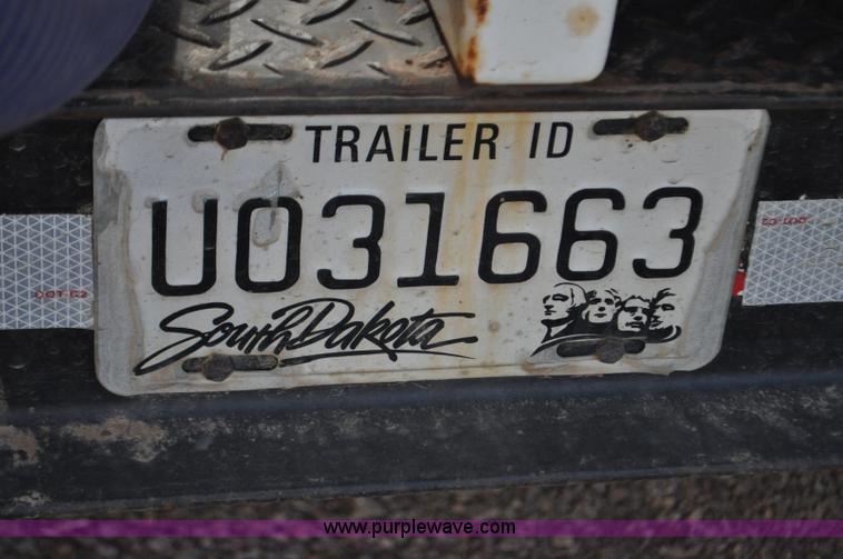 image for item C3128 1999 Vacmaster SPV800 vacuum system