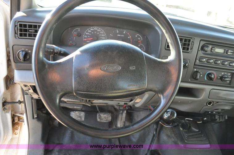 image for item C3129 2002 Ford F350 XL Super Duty flatbed truck