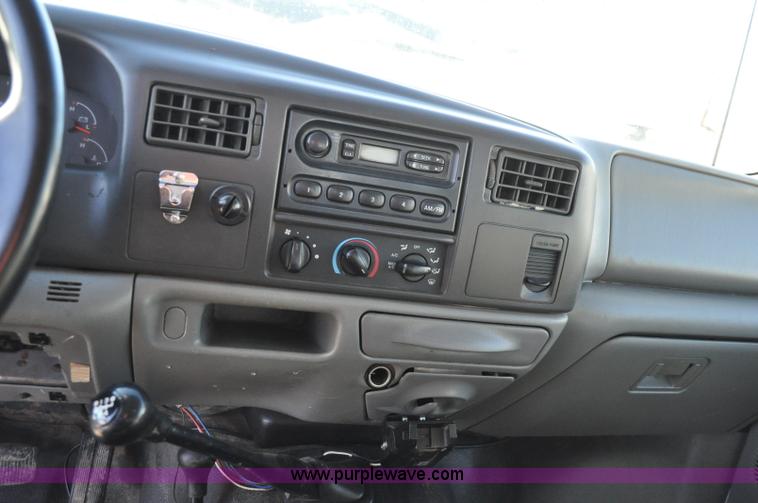 image for item C3129 2002 Ford F350 XL Super Duty flatbed truck