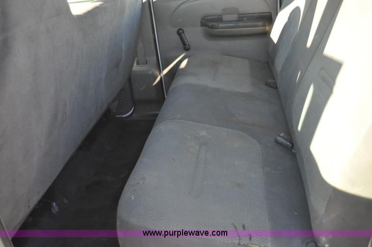 image for item C3129 2002 Ford F350 XL Super Duty flatbed truck