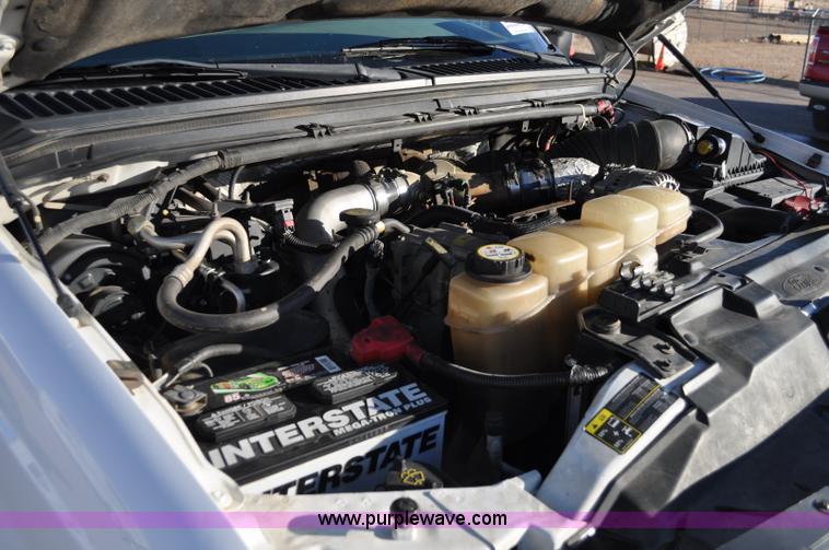 image for item C3129 2002 Ford F350 XL Super Duty flatbed truck