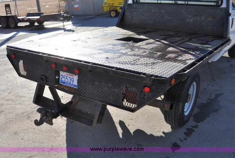 image for item C3129 2002 Ford F350 XL Super Duty flatbed truck