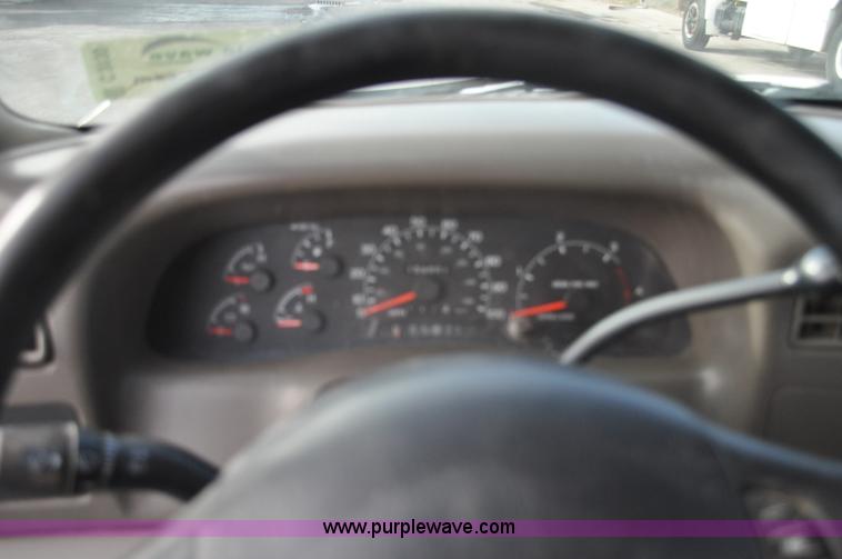 image for item C3130 2000 Ford F350 XLT Super Duty service truck
