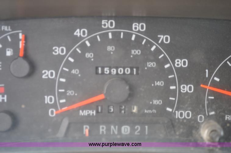 image for item C3130 2000 Ford F350 XLT Super Duty service truck